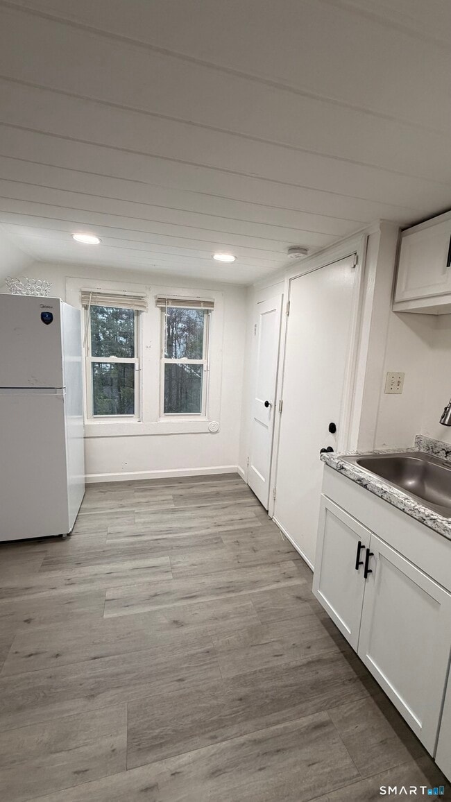 Building Photo - 316 Wilson St