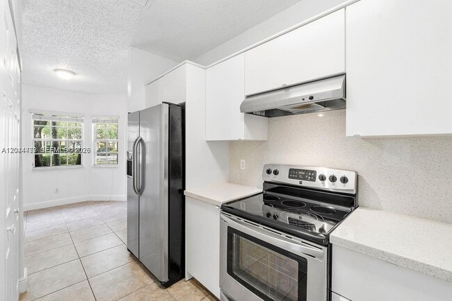 Building Photo - 16035 Emerald Cove Rd