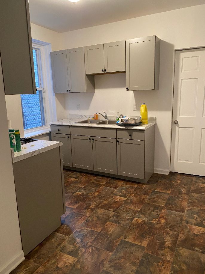 Building Photo - 151 Locust St