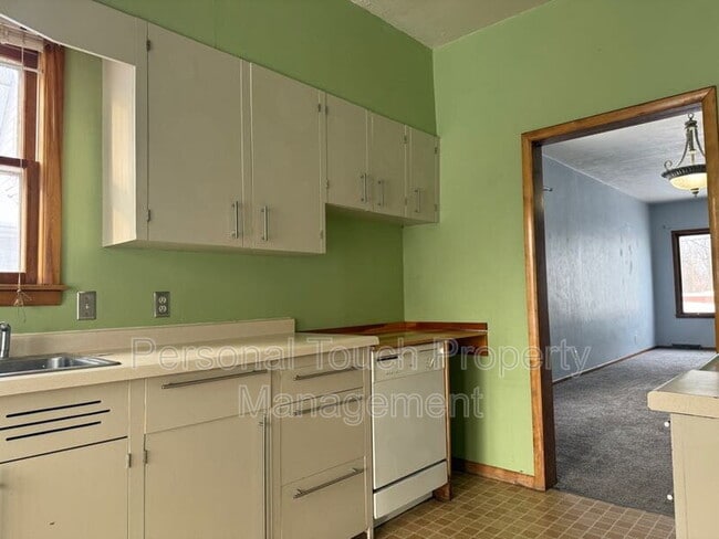 Building Photo - 57 N Terrace