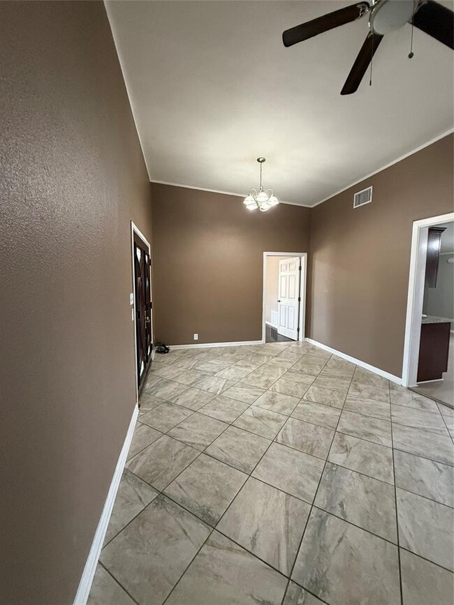 Building Photo - 7200 Fm 487