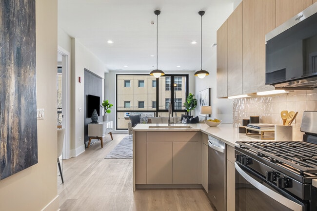 Building Photo - 5753 N Broadway