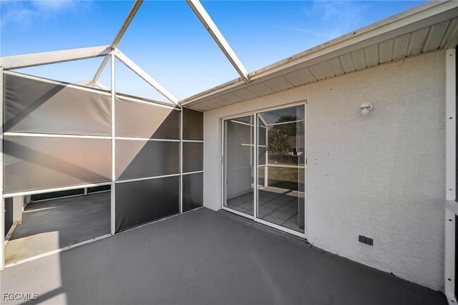 Building Photo - 1214 SE 24th Ave