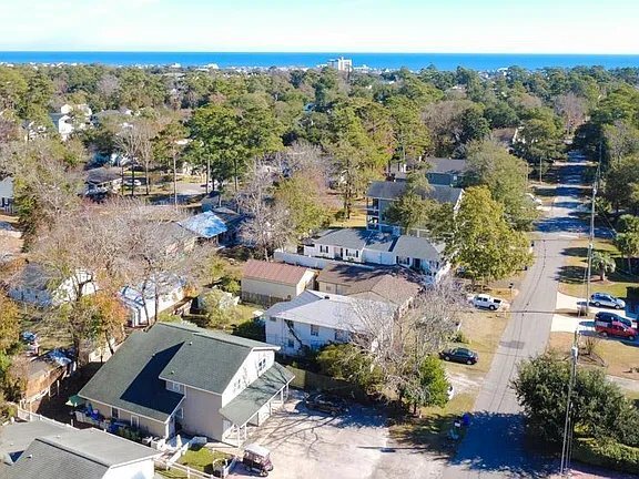 Building Photo - 718 Juniper Dr