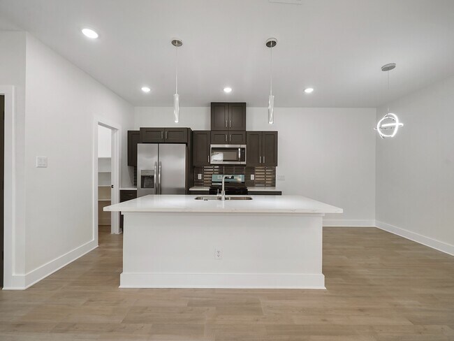 Building Photo - 8122 Double