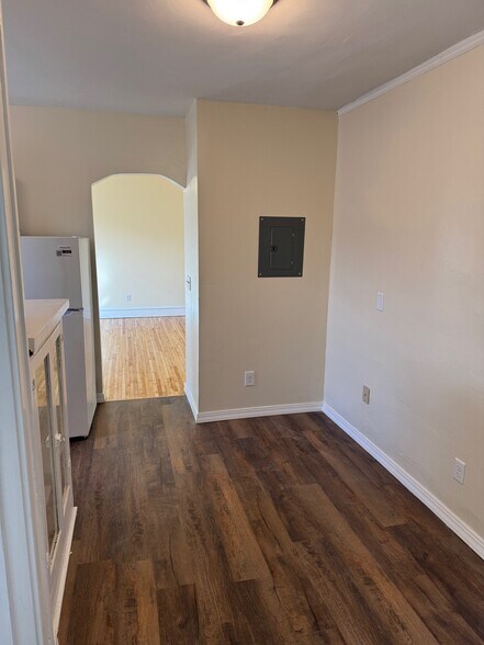 Building Photo - 1720 Ashland Ave