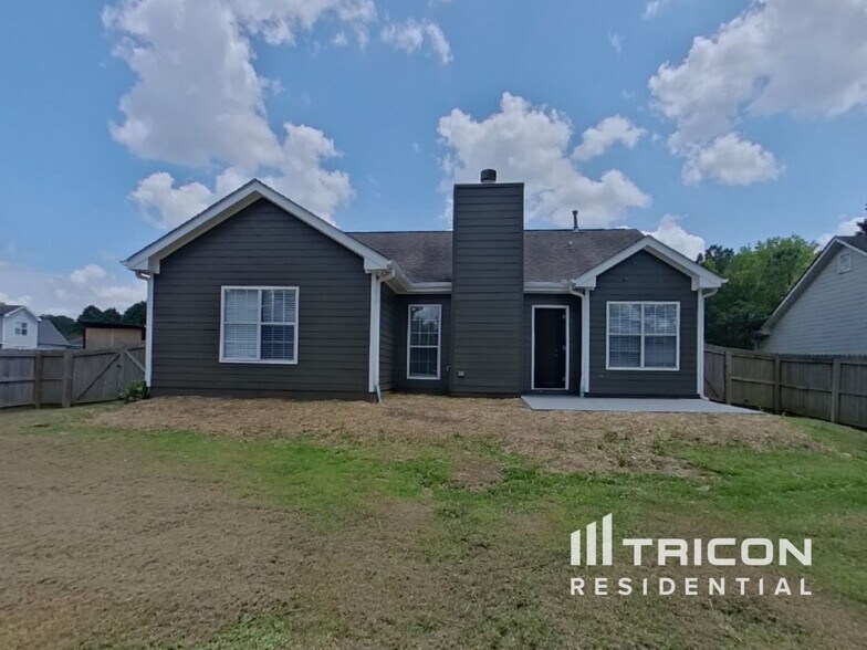 Building Photo - 2252 Red Rose Ln