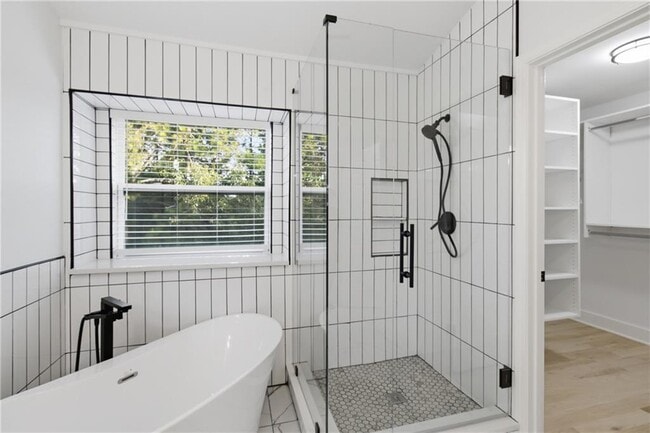 Building Photo - 230 Pinebridge Ct