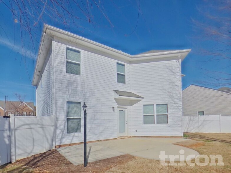 Building Photo - 2017 Rockycreek Ln