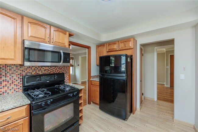 Building Photo - 4441 Baintree Rd