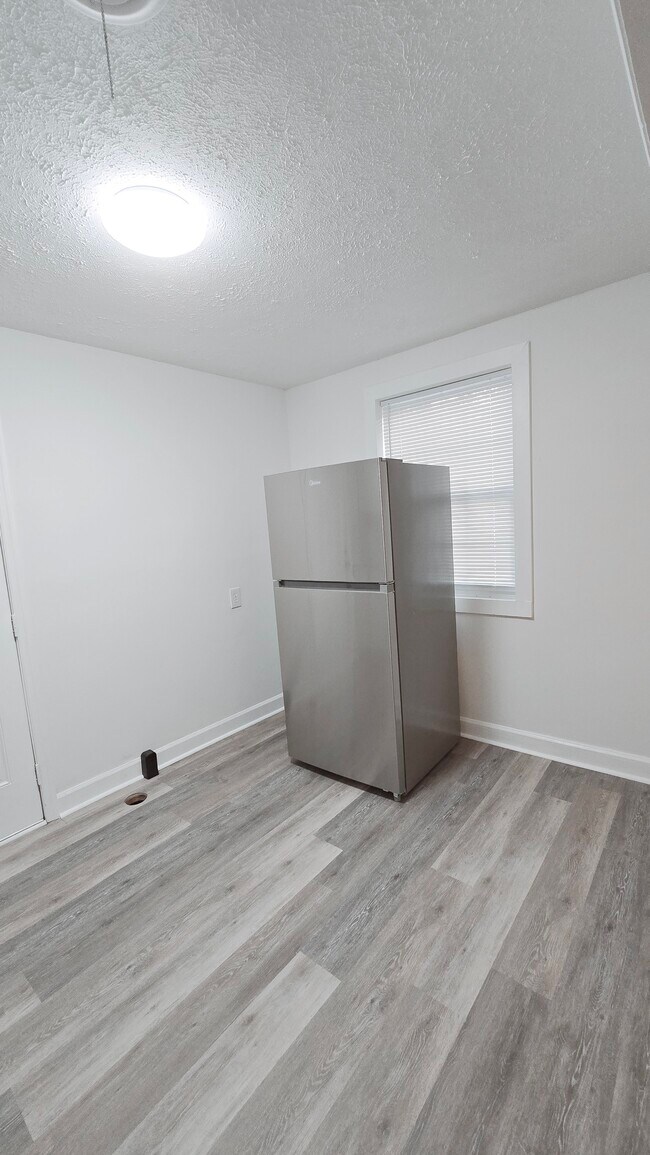 Building Photo - Monetta Apartments