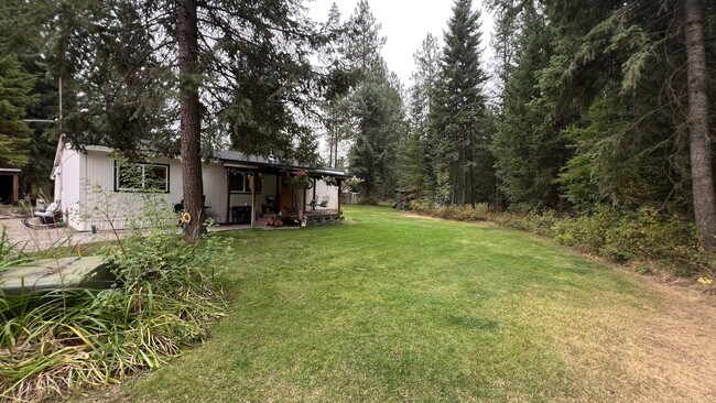 Building Photo - 39210 N Ponderosa Ln
