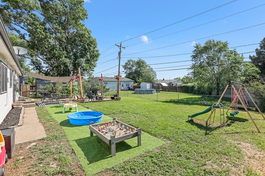 Building Photo - 2120 Rena Pl