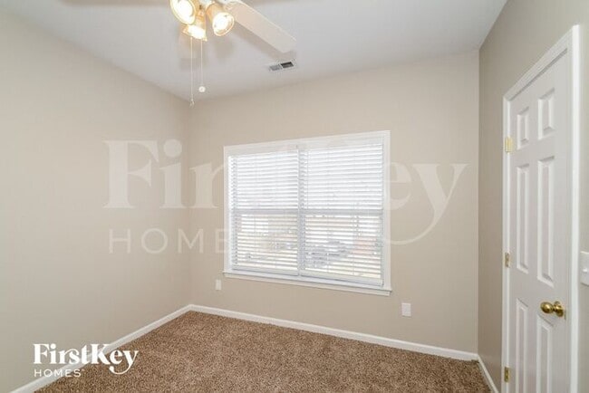 Building Photo - 221 Bentmoor Ln