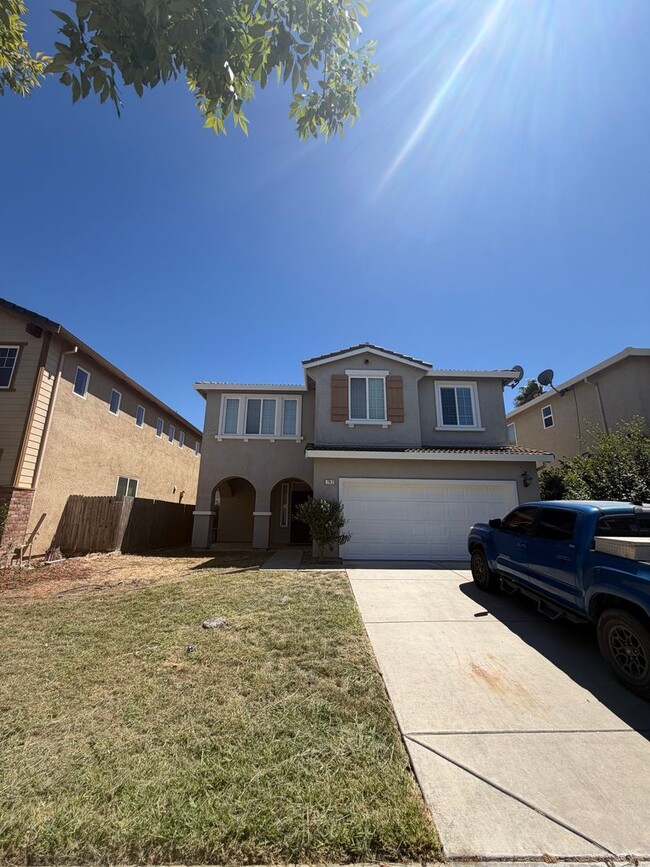 Building Photo - 702 Chandon Dr