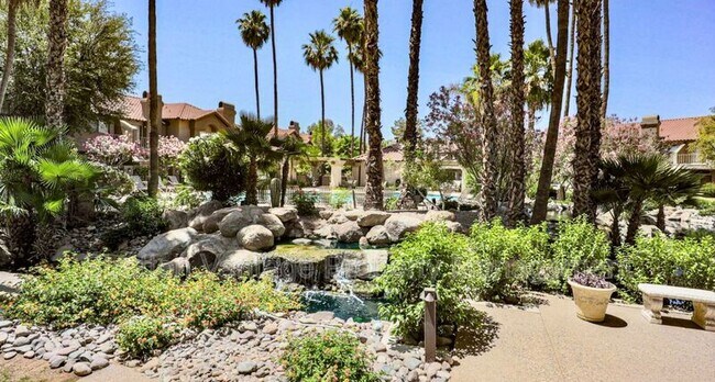 Building Photo - 10015 E Mountain View Rd