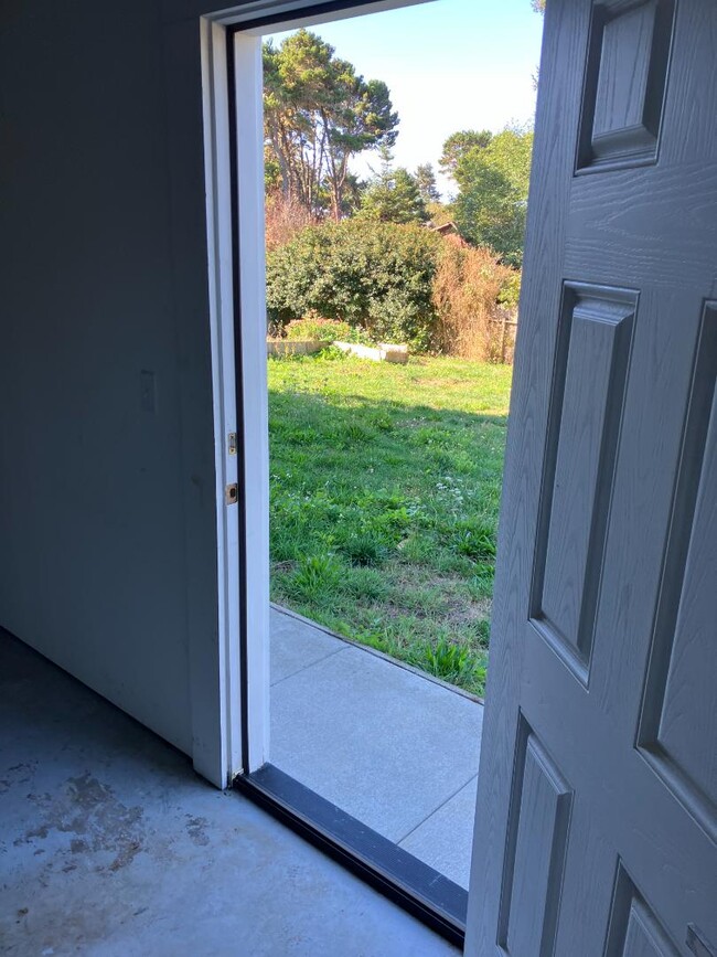 Building Photo - 2628 Bolier Ave