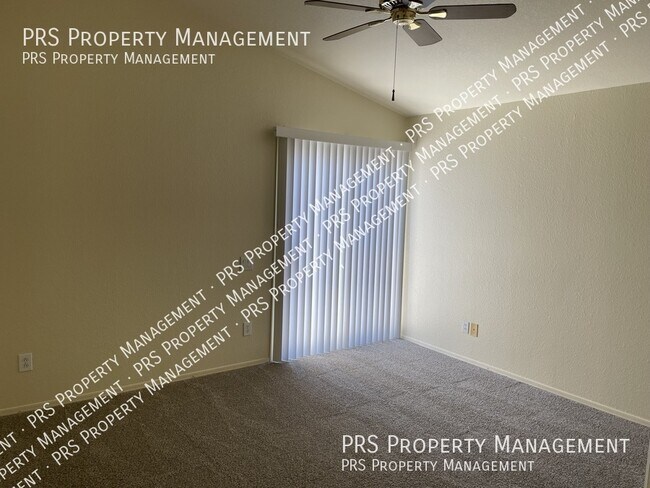 Building Photo - 16031 S 40th Way