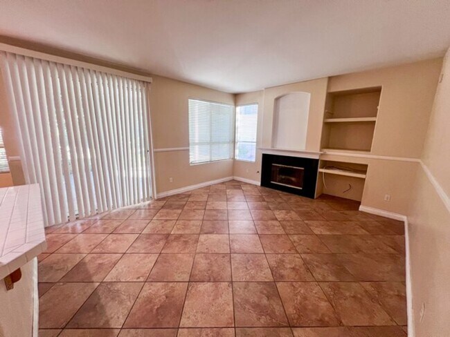 Building Photo - Wonderful 4 bedroom Temecula home for LEASE!