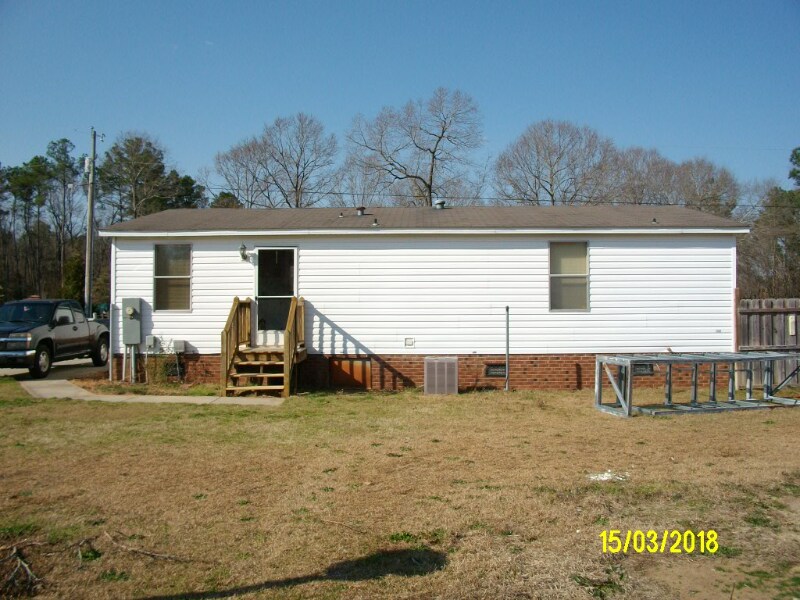 Building Photo - 387 Deanne Ln