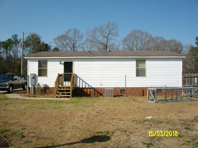 Building Photo - 387 Deanne Ln