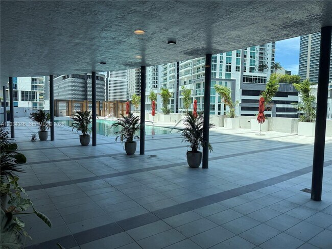 Building Photo - 1250 S Miami Ave