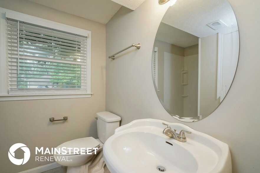 Building Photo - 6804 Fordham Ln