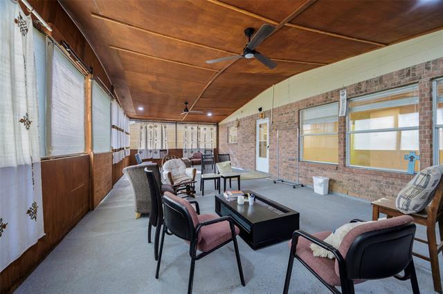 Building Photo - 104 Lakefront Dr