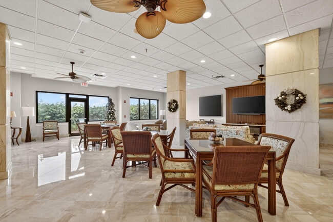 Building Photo - 9960 S Ocean Dr