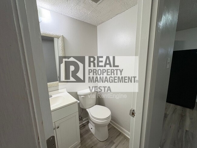 Building Photo - 131 Wall St