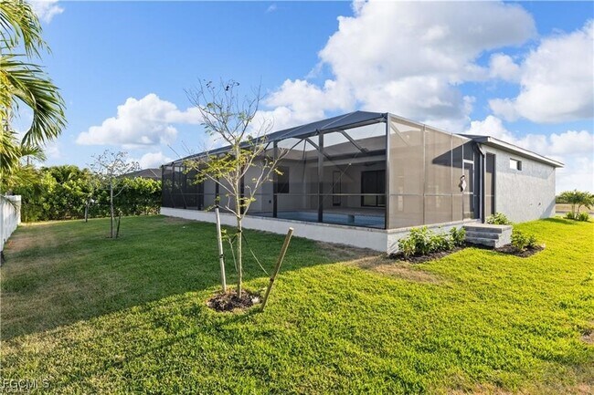 Building Photo - 3311 Surfside Blvd