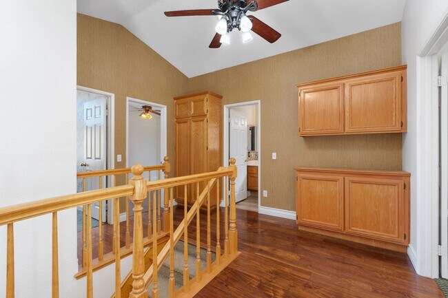 Building Photo - 30207 Silver Ridge Ct