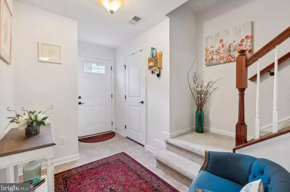 Entrance - 1280 Rannoch Ln