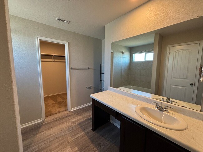 Building Photo - 14721 Hooded Merganser