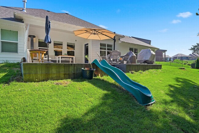 Building Photo - 2404 Baxley Dr