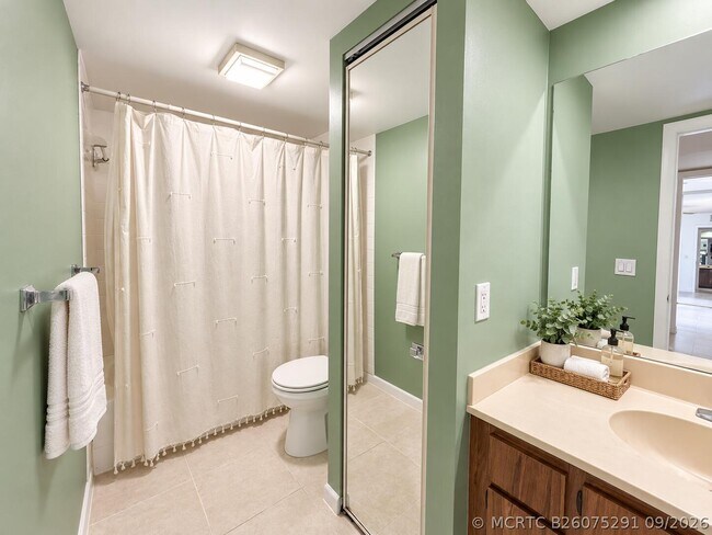 Building Photo - 3308 33rd Way