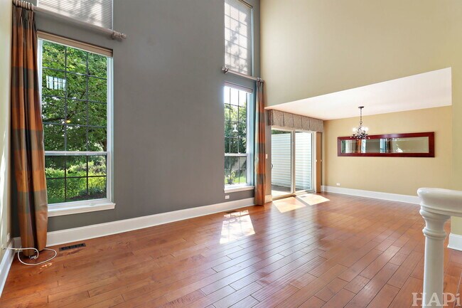 Building Photo - 128 Pembroke Cir
