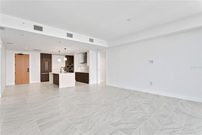 Building Photo - 777 3rd Ave N