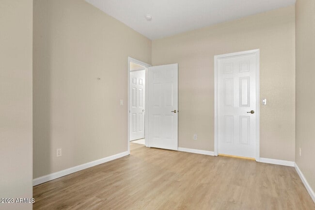 Building Photo - 9303 E Whitewing Dr