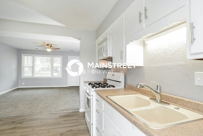 Building Photo - 3 Bedroom Pet-Friendly Home in ROELAND PAR...