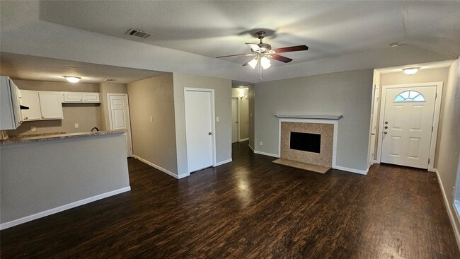 Building Photo - 13102 Crystal Cove Dr