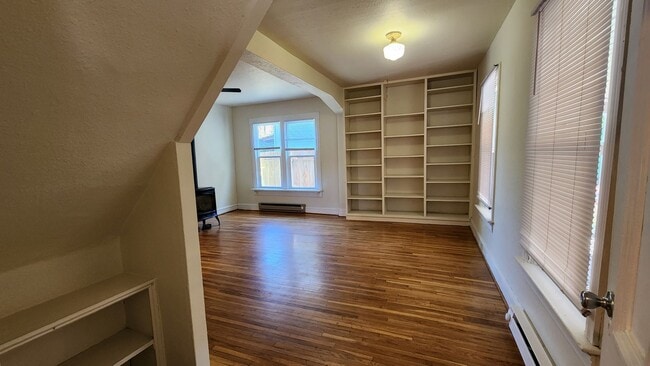 Building Photo - South Hill Home!! Coming Soon!