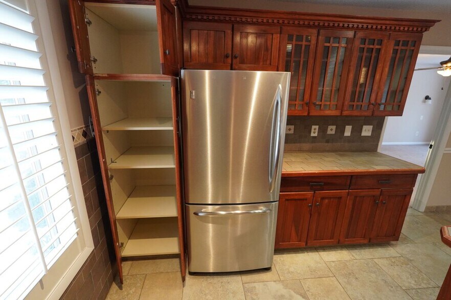 Building Photo - 29920 W Randor Dr