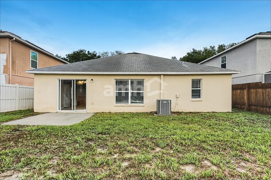 Building Photo - 10434 Boyette Creek Blvd