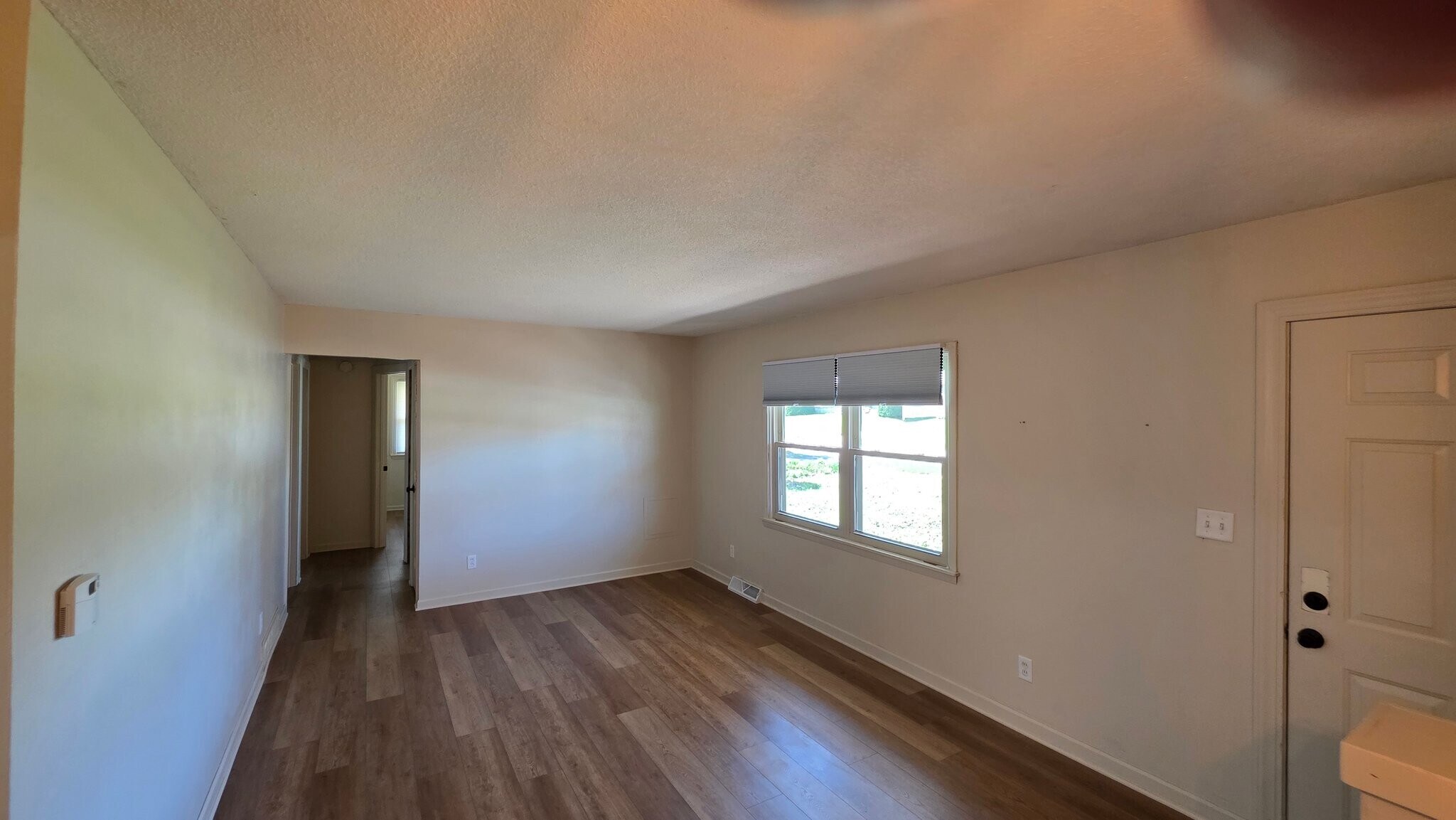 Building Photo - 2564 E Tiffin Ave