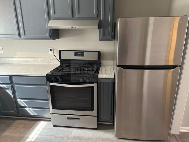 Building Photo - Cute 2 bedroom / 1 bath rehabbed home - wa...