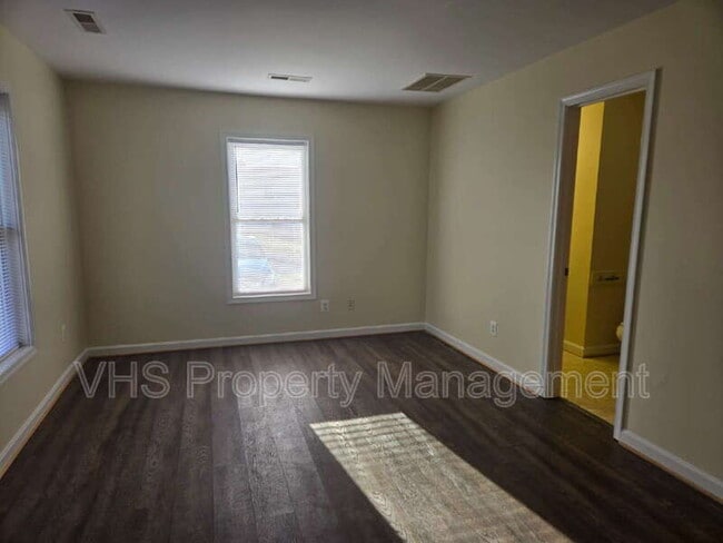 Building Photo - 510 Sperryville Pike