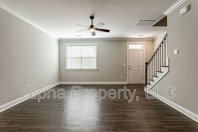 Building Photo - 14 Alderly Way