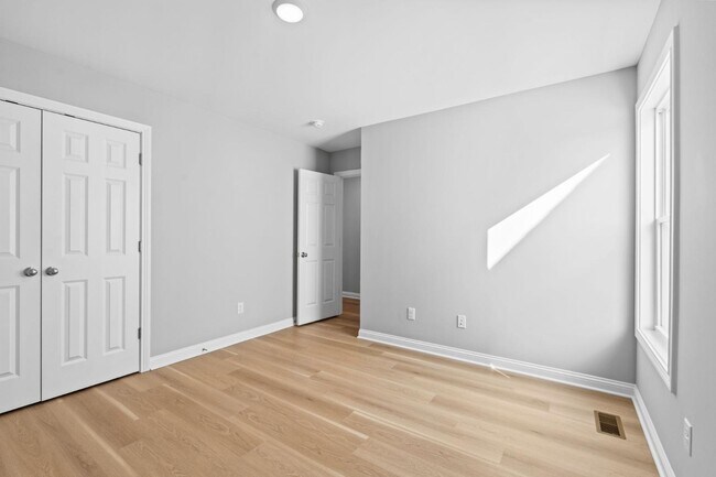 Building Photo - 120 Lambert Fld