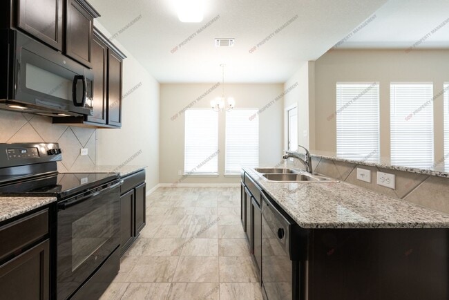 Building Photo - 7429 Hudson Grove Dr